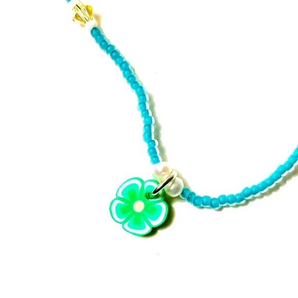 Handmade Green and Yellow Flower Anklet - Picture 2 of 6